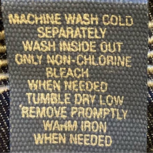 Converse Denim Skirt, One Star, size 6 - Picture 5 of 5